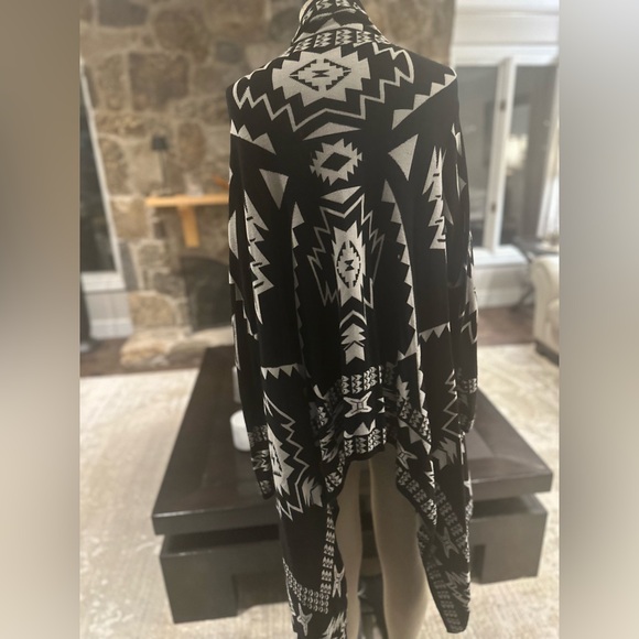 Aztec design wrap - Picture 6 of 6